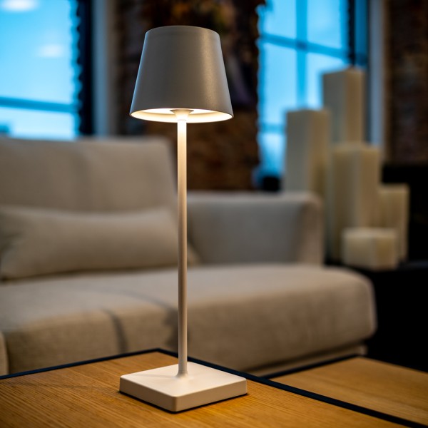 CLASSICAL TABLE LAMP gold colour