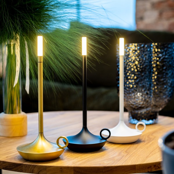 ĮKRAUNAMAS ŠVIESTUVAS ŽVAKĖ aukso spalvos